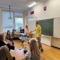 {"data":{"product":"tiktok"}}